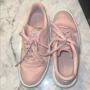 Nike Women's Blush Air Force 1 Sneakers EUC